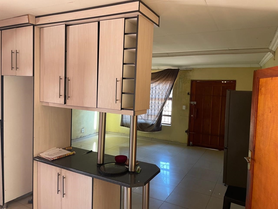 3 Bedroom Property for Sale in Mabopane Unit X North West